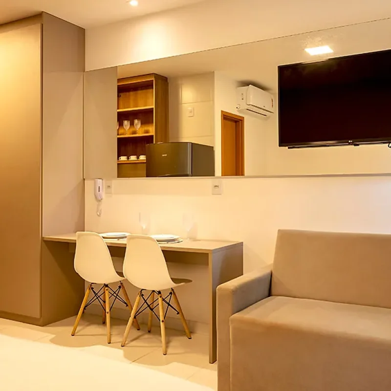 2e1a5222-17308343159175