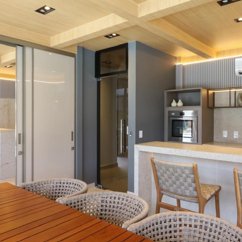 502ef8ee-3030-49b3-a769-775f05fe0ff7